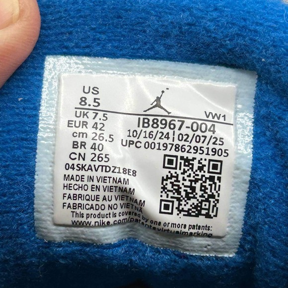 Nike Air Jordan 3 Retro Rare Air Shoes Men Size 8.5 Black Chile Red IB8967-004 - Picture 4 of 11